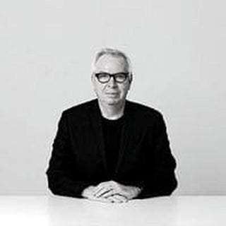 Discover DAVID CHIPPERFIELD collection on Shopdecor