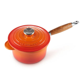 Le Creuset Tradition cast iron saucepan with wooden handle diam. 18 cm. Le Creuset Flame - Buy now on ShopDecor - Discover the best products by LECREUSET design